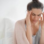 Jakie mogą być przyczyny jednoczesnego bólu głowy i oczu?