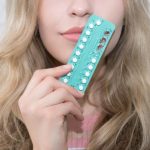 Skutki uboczne i wpływ tabletek antykoncepcyjnych na organizm kobiety